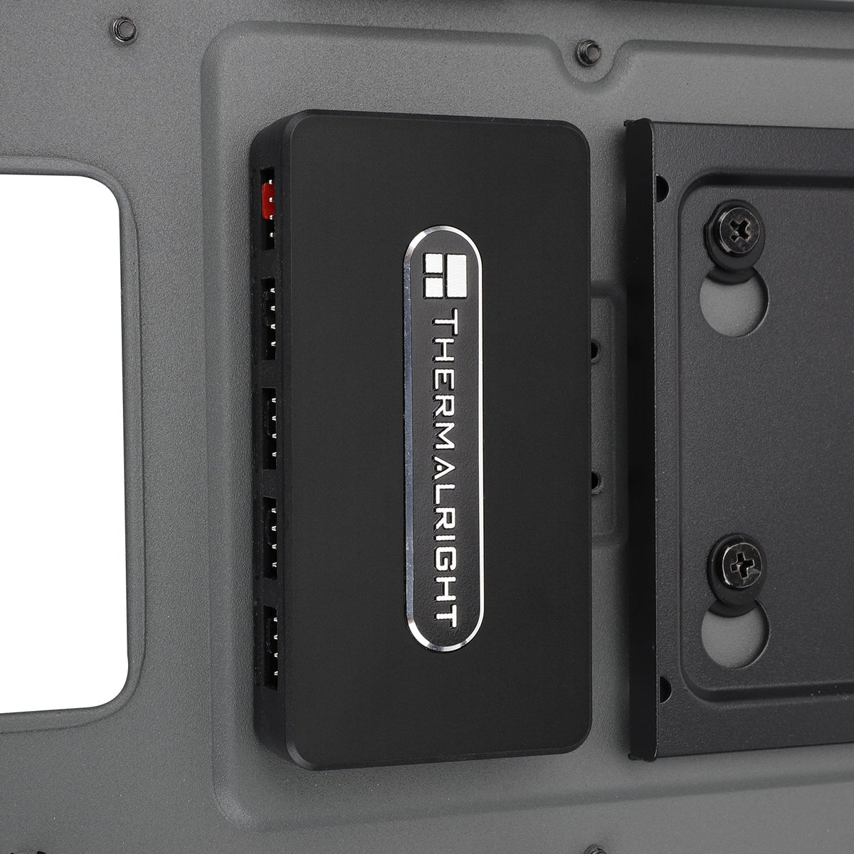 Thermalright 10-Port PWM SATA Powered Fan Hub