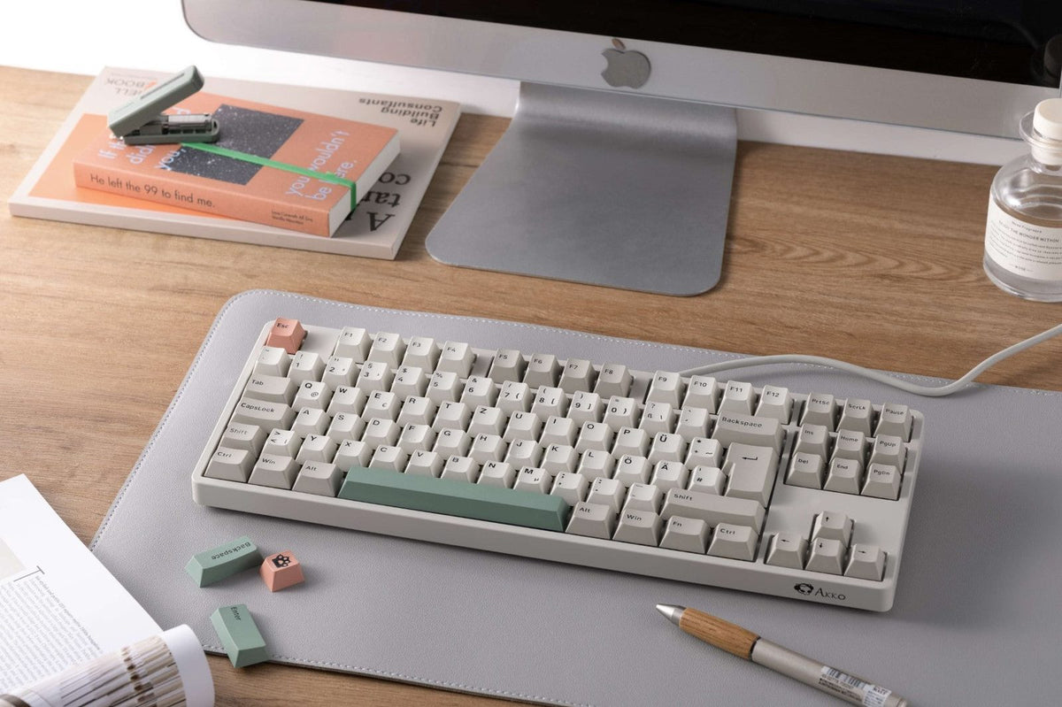 Akko 5087B Plus 9009 RGB TKL ISO UK CS Wine Red